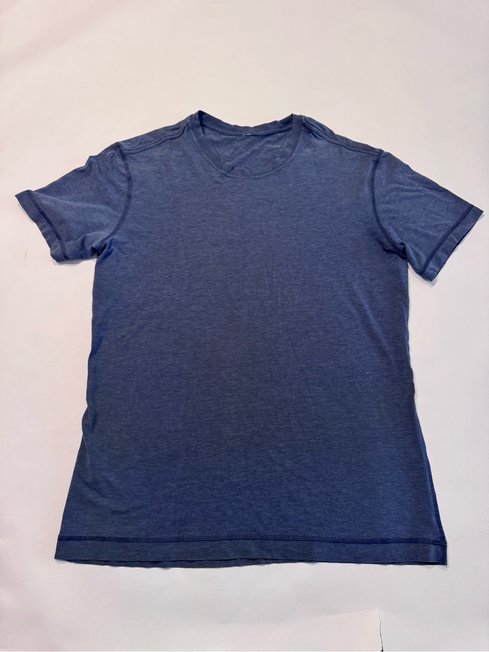Lululemon Men's 5 Year Crew Neck Short Sleeve T-Shirt Tee Blue Medium No Tag